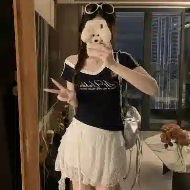 COMMA GIRL MMT