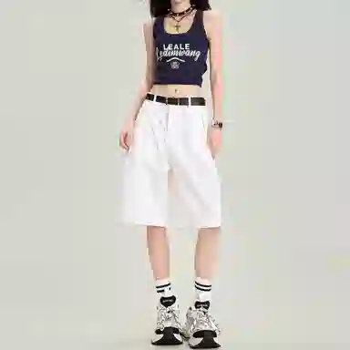 COMMA GIRL