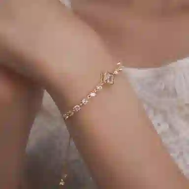 PINK U