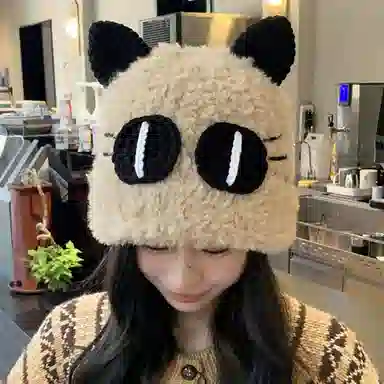 雅鹿 可爱猫咪大眼毛绒绒针织帽秋冬季保暖加厚加绒大头围百搭学生显脸小毛线帽 棉 绒线帽 男女同款情侣款 礼盒装