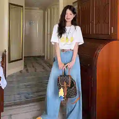 ABBY GODDESS T