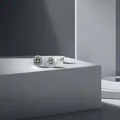 S925