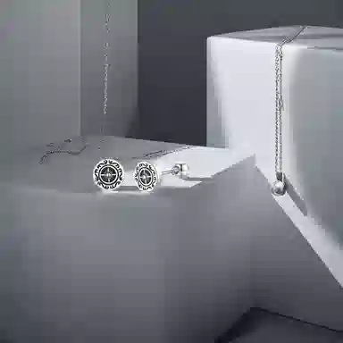 S925