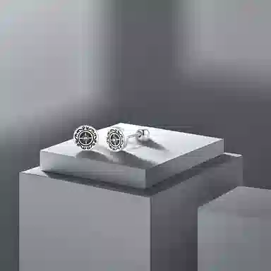 S925