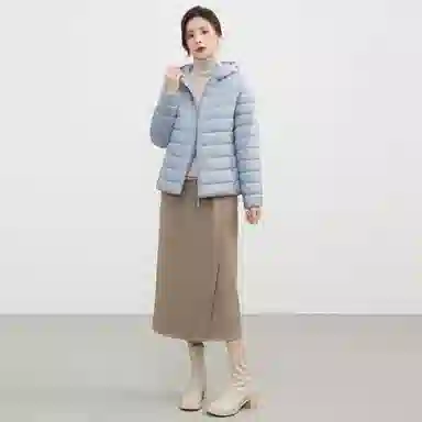 鸭鸭 纯色通勤连帽轻薄款短款外穿时尚百搭羽绒服 女款