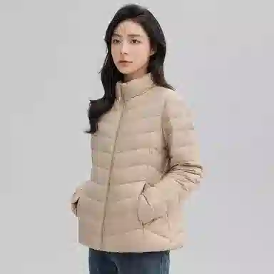 鸭鸭 纯色通勤连帽轻薄款短款外穿时尚百搭羽绒服 女款