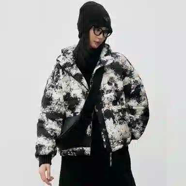 鸭鸭 舒适经典休闲时尚短款防寒连帽保暖轻薄羽绒服 女款