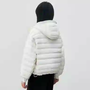 鸭鸭 舒适经典休闲时尚短款防寒连帽保暖轻薄羽绒服 女款