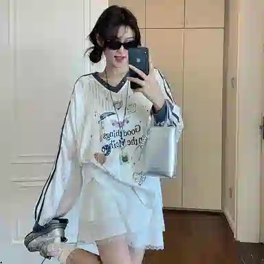 花蔓色 美式时尚休闲印花球衣可爱卡通长袖拼接插肩宽松卫衣 女款 白色 精美礼盒装