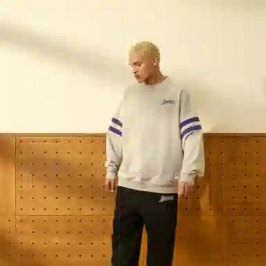 Mitchell Ness Lifestyle
