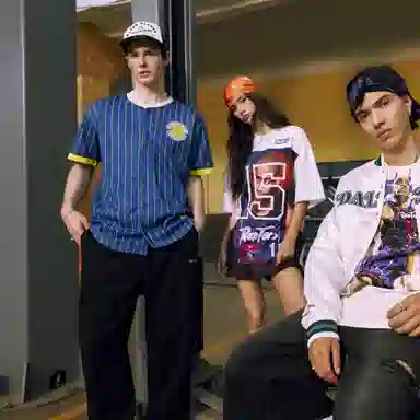 Mitchell Ness x NBA 90 T