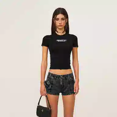 SMFK FUTURE DNA T