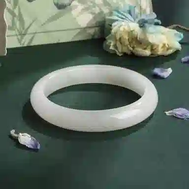 【甄选特级】 老凤祥 青山黛美人贵妃镯 宫廷风古典优雅 温润柔和 雅韵吉祥如意平安顺遂通勤百搭轻奢质感#好运 天山翠 手镯 女款