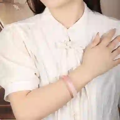 老凤祥 半白半粉贵妃镯 国潮东方雅致美学 桃夭胭脂粉渐变素圈叠戴  汉服旗袍搭配 贵气感#好运天然 玉髓 手镯 女款