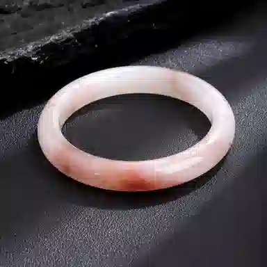 老凤祥 桃花酿 朦胧粉雾渐变光泽 新中式古风雅致 东方美学轻奢设计 汉服搭配温柔氛围通勤百搭#好运 金丝玉 手镯 女款