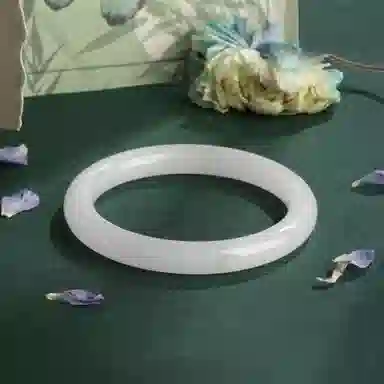 【甄选特级】 老凤祥 青山黛美人贵妃镯 宫廷风古典优雅 温润柔和 雅韵吉祥如意平安顺遂通勤百搭轻奢质感#好运 天山翠 手镯 女款