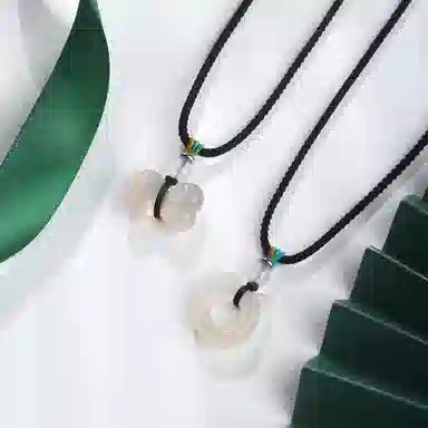 老凤祥 可爱猫咪 新中式国风显白 浪漫甜蜜风 轻奢小众精致百搭时尚设计玉坠#好运 玉髓 项链 男女同款情侣款