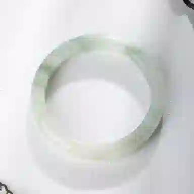 【甄选特级】 老凤祥 青山黛美人贵妃镯 宫廷风古典优雅 温润柔和 雅韵吉祥如意平安顺遂通勤百搭轻奢质感#好运 天山翠 手镯 女款