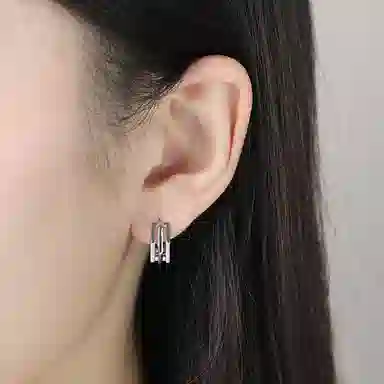 s925