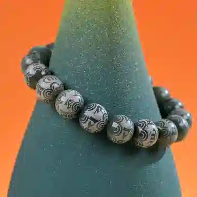 物㯖 国潮雕刻六字真言浅紫冰飘花佛珠招财纳福考试考研上岸绕指柔文艺民族风转运手持 好运 白玉菩提 手串 男女同款情侣款