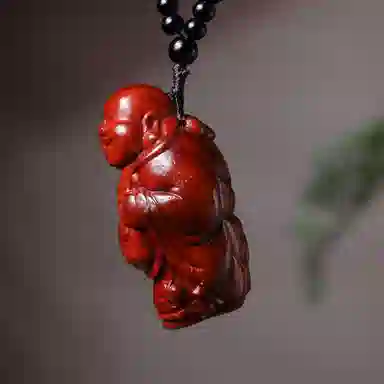 一念之间 物㯖 新中式国潮手工精雕盘玩挂件轻奢高级感车载挂饰随身把玩件招财进宝平安顺遂送礼盒#好运 檀木 木作把件 男女同款情侣款