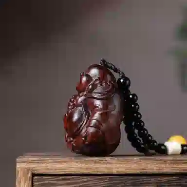 一念之间 物㯖 新中式国潮手工精雕盘玩挂件轻奢高级感车载挂饰随身把玩件招财进宝平安顺遂送礼盒#好运 檀木 木作把件 男女同款情侣款