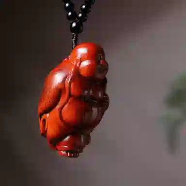 一念之间 物㯖 新中式国潮手工精雕盘玩挂件轻奢高级感车载挂饰随身把玩件招财进宝平安顺遂送礼盒#好运 檀木 木作把件 男女同款情侣款