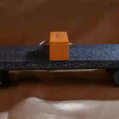 【到手3件】 物㯖 新中式雕刻招财进宝木雕随身小配件国潮复古民族风纳福诸事顺遂森系百搭小众高级感 桃木 挂件 男女同款情侣款