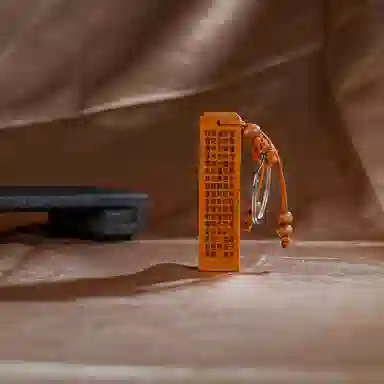 【到手3件】 物㯖 新中式雕刻招财进宝木雕随身小配件国潮复古民族风纳福诸事顺遂森系百搭小众高级感 桃木 挂件 男女同款情侣款