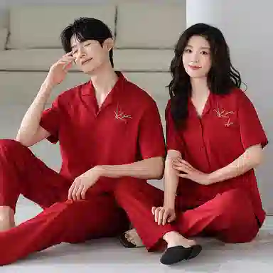 夏芬妍 喜气中国红简约柔软舒适翻领开衫本命年家居服亲肤休闲短袖长裤时尚可外穿睡衣套装 男女同款