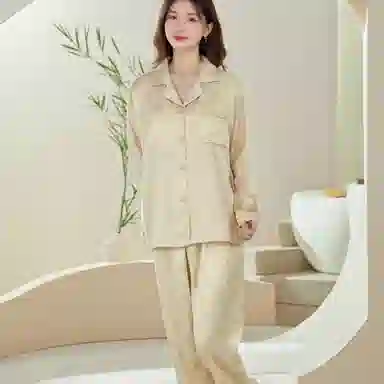 夏芬妍 时尚甜美小熊提花冰丝带胸垫翻领家居服简约休闲舒适亲肤宽松长袖长裤可外穿睡衣套装 女款 卡其色