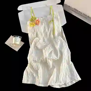 夏芬妍 甜美少女风柔软纯色花朵云朵棉亲肤休闲时尚吊带带胸垫可外穿睡衣家居服睡裙 女款