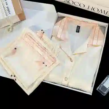 夏芬妍 简约休闲高级感法斗冰丝翻领带胸垫家居服舒适亲肤宽松长袖长裤可外穿睡衣套装 女款 杏色