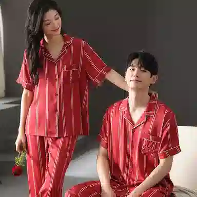 夏芬妍 大红喜庆系列  柔软舒适丝滑结婚本命年翻领条纹冰丝家居服休闲长袖短袖长裤可外穿睡衣套装 男女同款