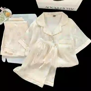 夏芬妍 简约休闲高级感山茶花冰丝翻领带胸垫家居服舒适亲肤宽松长袖长裤可外穿睡衣套装 女款 杏色