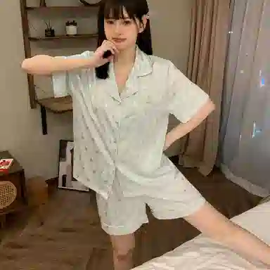 夏芬妍 甜美休闲高级感烫银蝴蝶结冰丝翻领带胸垫家居服舒适亲肤宽松短袖三件套可外穿睡衣套装 女款