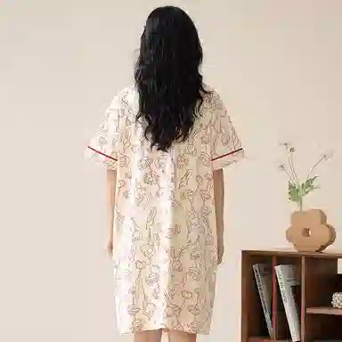 夏芬妍 简约休闲舒适新中式风花朵印花带胸垫睡衣家居服亲肤宽松短袖可外穿睡裙 女款 杏色