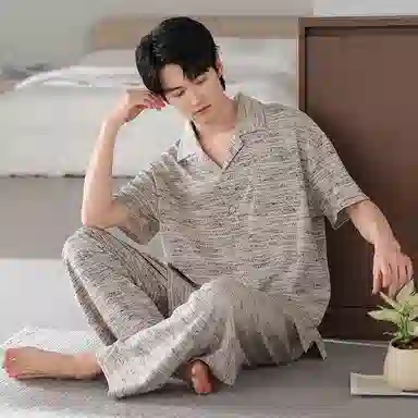 夏芬妍 简约时尚大方柔软舒适横条纹翻领家居服亲肤休闲短袖长裤可外穿睡衣套装 男款 浅棕色