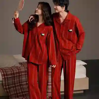 夏芬妍 柔软亲肤舒适条纹可爱熊猫喜庆翻领开衫家居服简约休闲长袖长裤可外穿睡衣套装 男女同款 红色