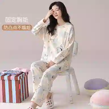 夏芬妍 时尚简约休闲快乐鸭鸭满印带胸垫圆领亲肤舒适长袖长裤可外穿睡衣套装 女款 杏色