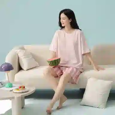 夏芬妍 时尚舒适柔软纯色上衣条纹裤莫代尔棉家居服凉感透气亲肤宽松短袖短裤可外穿睡衣套装 女款 粉色