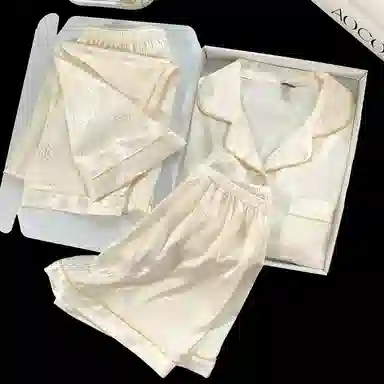 夏芬妍 简约休闲高级感山茶花冰丝翻领带胸垫家居服舒适亲肤宽松长袖长裤可外穿睡衣套装 女款 杏色