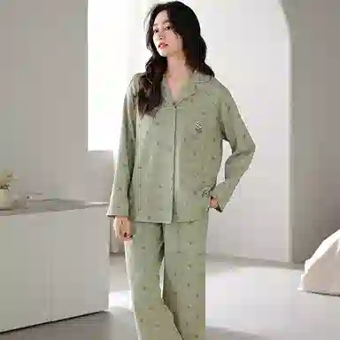 夏芬妍 休闲舒适简约高级感花朵满印经典翻领开衫家居服宽松柔软亲肤长袖长裤可外穿睡衣套装 女款 绿色