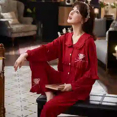 夏芬妍 亲肤舒适小熊花边拼接公主领纯棉家居服简约休闲长袖长裤可外穿喜庆本命年睡衣套装 女款 红色
