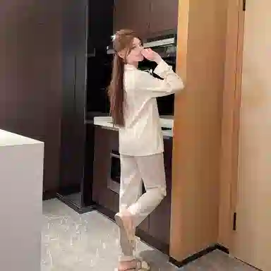 夏芬妍 时尚高级感纯色冰丝翻领家居服简约休闲舒适亲肤宽松长袖长裤可外穿睡衣套装 女款 杏色