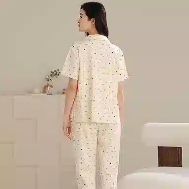 夏芬妍 时尚柔软亲肤波点绑绳翻领开衫家居服简约休闲舒适短袖长裤可外穿睡衣套装 女款 米黄色