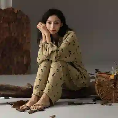 夏芬妍 时尚轻盈舒适柔软甜美碎花开衫婴儿棉双层纱家居服休闲亲肤宽松长袖长裤可外穿睡衣套装 女款 棕色