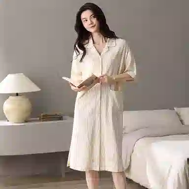 夏芬妍 简约亲肤条纹竹叶开衫舒适休闲翻领时尚可外穿短袖睡裙 女款 杏色