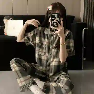 夏芬妍 柔软舒适经典格子云朵棉翻领开衫家居服亲肤休闲短袖三件套时尚可外穿夏季睡衣套装 男女同款