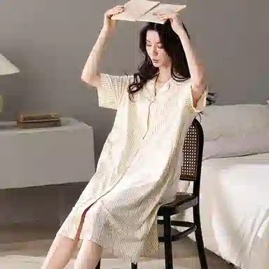 夏芬妍 简约亲肤条纹竹叶开衫舒适休闲翻领时尚可外穿短袖睡裙 女款 杏色